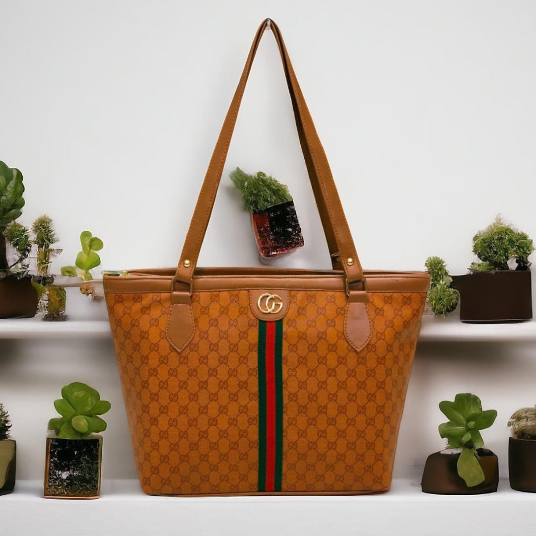 Gucci Signature tote bag