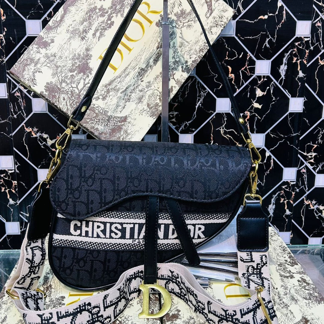 CHRISTAN Dior Saddle Bag