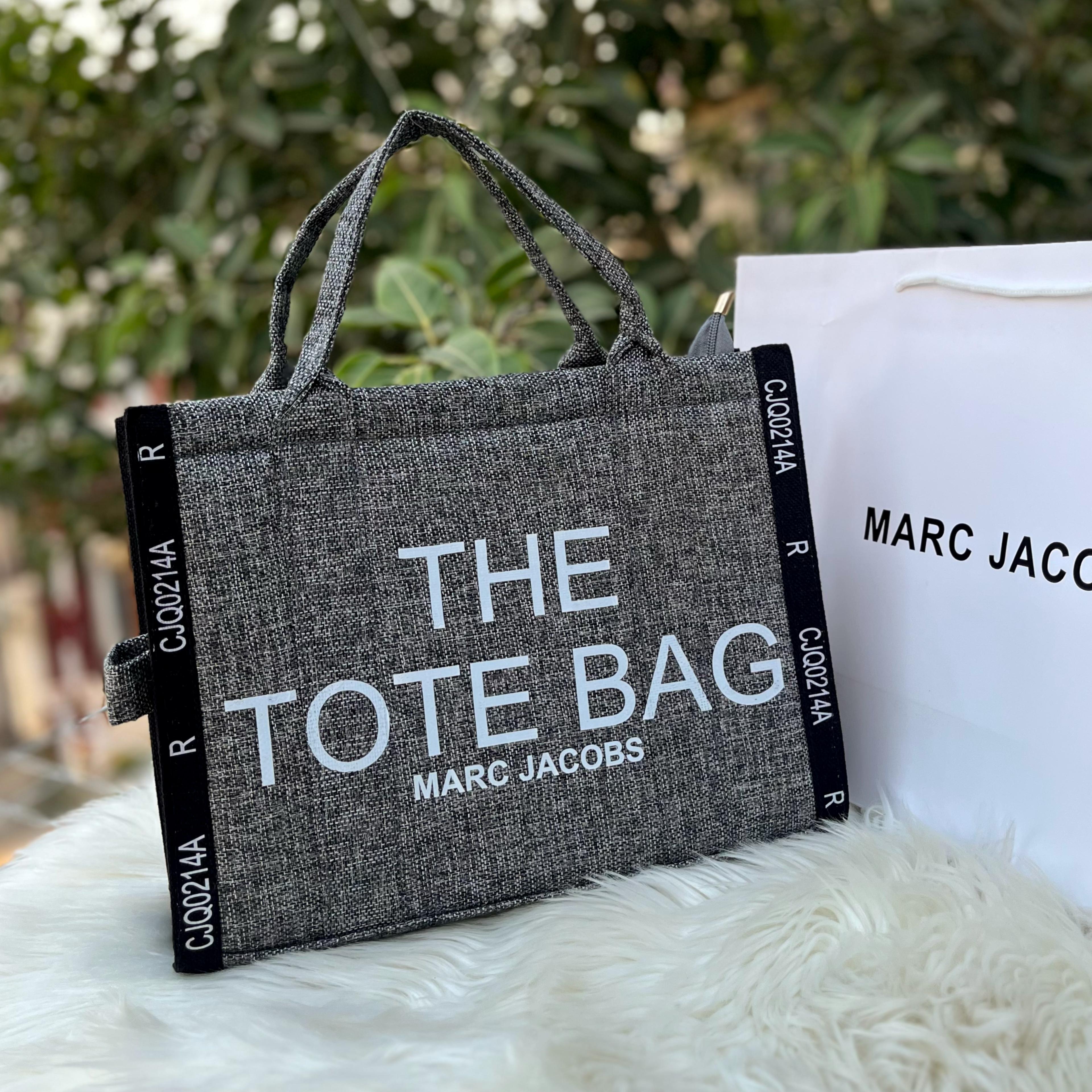 Mark Jacobs Tote bags