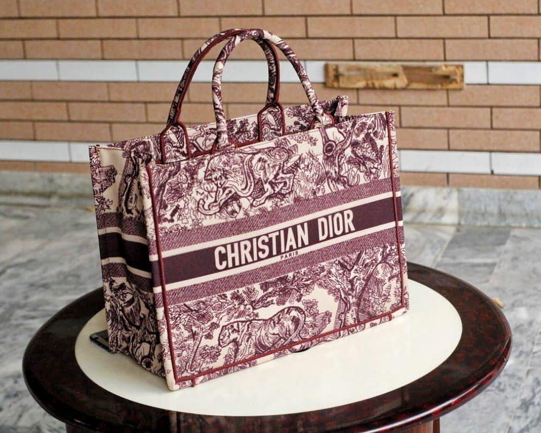 CHRISTIAN DIOR Tote book bag