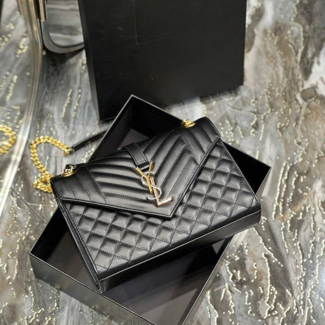 Pursora Elegant Crossbody Bag with Long Chain