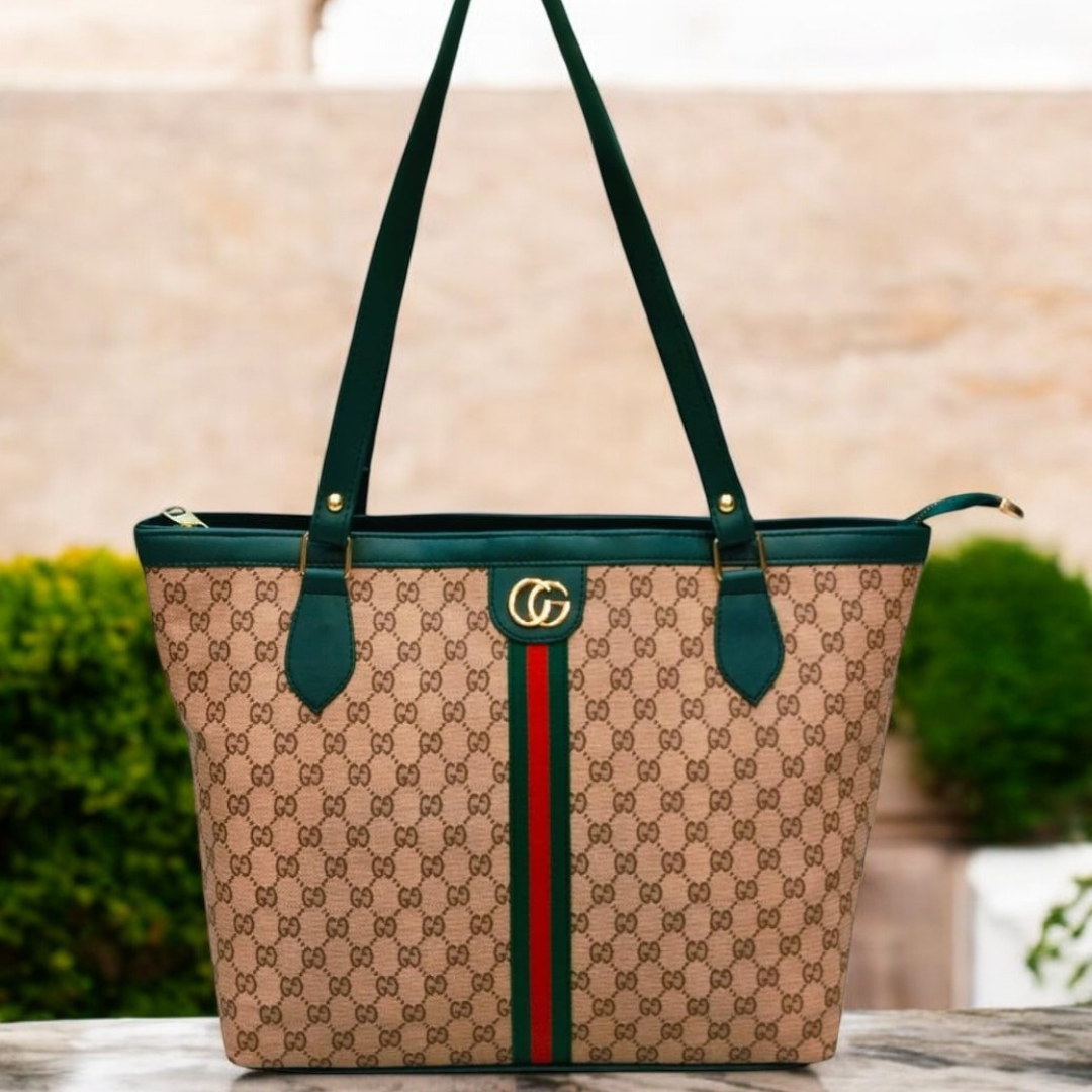 Gucci Signature tote bag