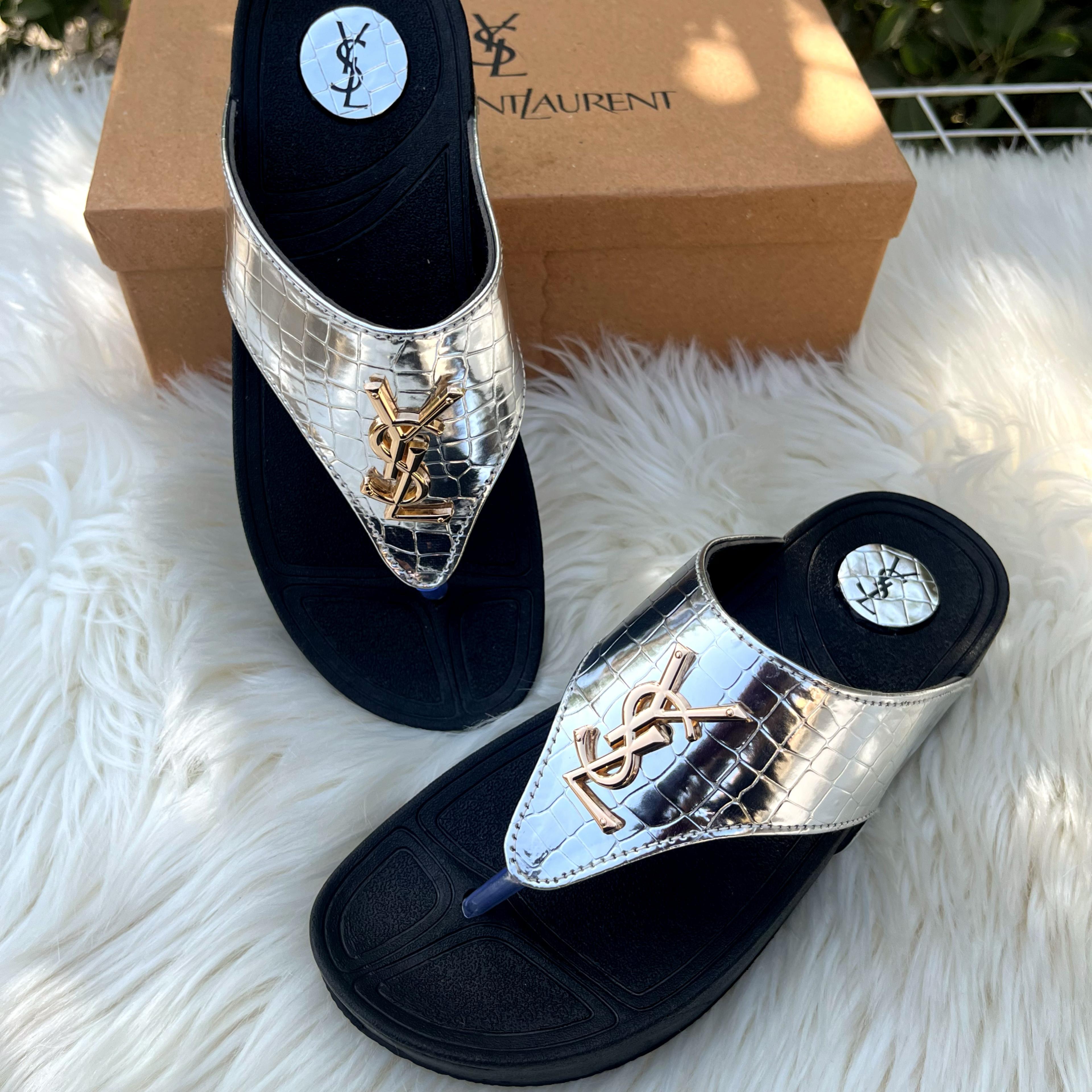 YSL FLIPFLOP SIZE 36 to 41 With brandbox
