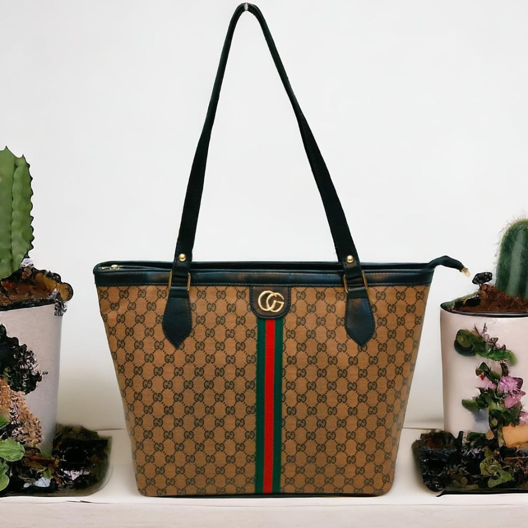 Gucci Signature tote bag